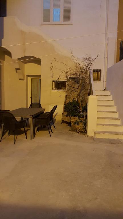 Dafne Marsala Centro Acomodação com café da manhã Exterior foto